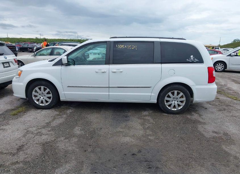 Photo 14 of 2015 Chrysler Town & COUNTRY TOURING (VIN 2C4RC1BG0FR544771)