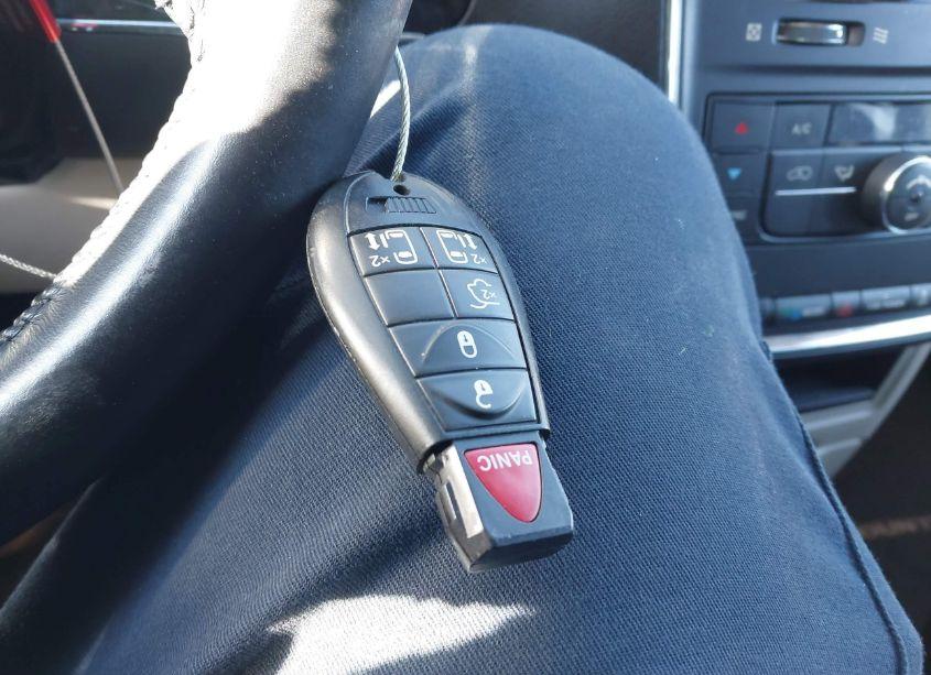 Photo 11 of 2015 Chrysler Town & COUNTRY TOURING (VIN 2C4RC1BG0FR545466)