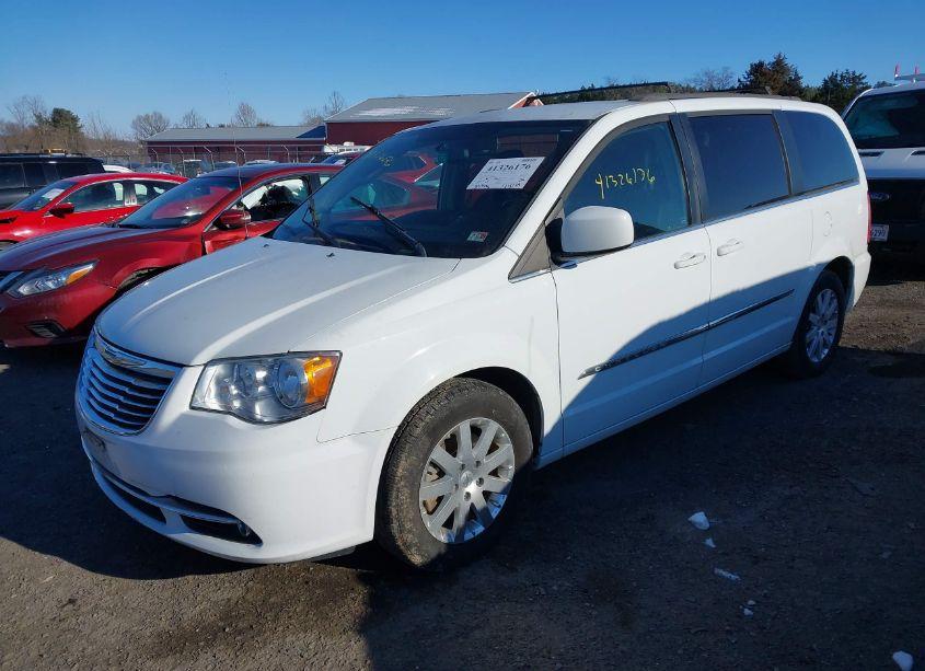 Photo 2 of 2015 Chrysler Town & COUNTRY TOURING (VIN 2C4RC1BG0FR545466)