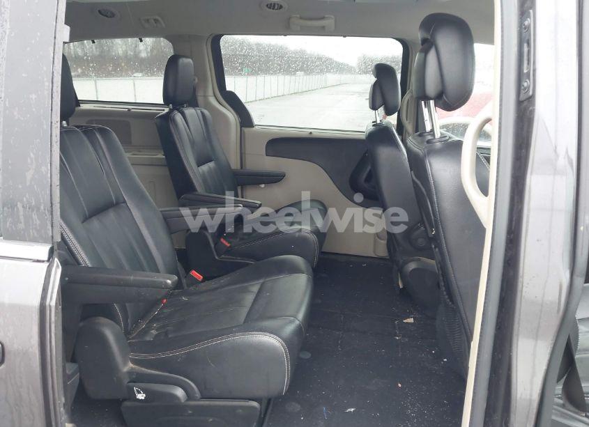 Photo 8 of 2015 Chrysler Town & COUNTRY TOURING (VIN 2C4RC1BG0FR546746)