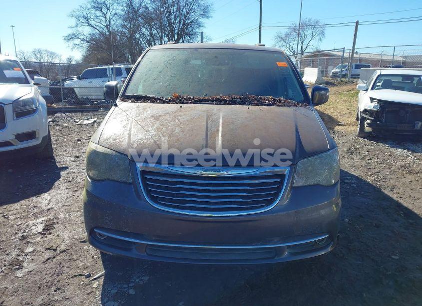Photo 12 of 2015 Chrysler Town & COUNTRY TOURING (VIN 2C4RC1BG0FR626242)