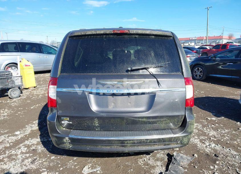 Photo 16 of 2015 Chrysler Town & COUNTRY TOURING (VIN 2C4RC1BG0FR626242)