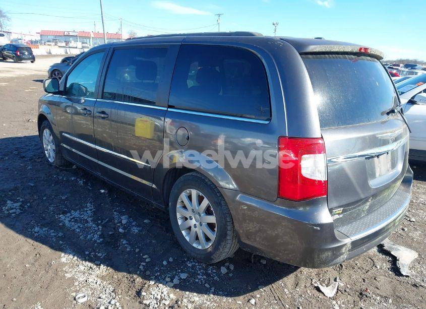 Photo 3 of 2015 Chrysler Town & COUNTRY TOURING (VIN 2C4RC1BG0FR626242)