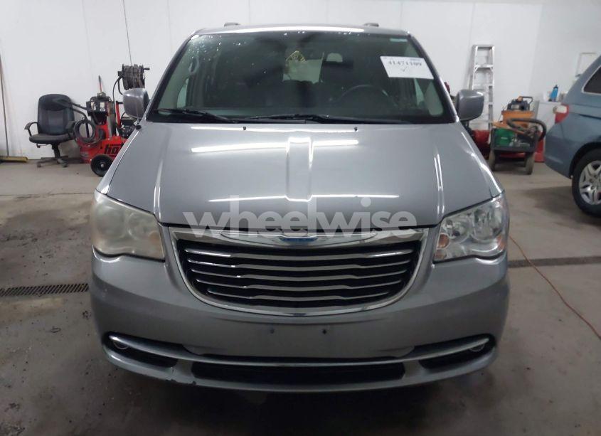 Photo 12 of 2015 Chrysler Town & COUNTRY TOURING (VIN 2C4RC1BG0FR664814)