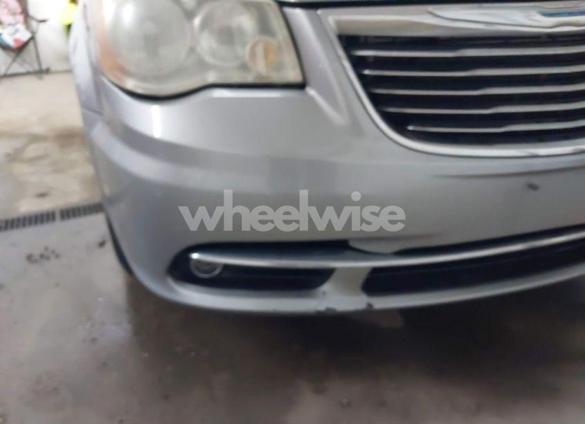 Photo 17 of 2015 Chrysler Town & COUNTRY TOURING (VIN 2C4RC1BG0FR664814)