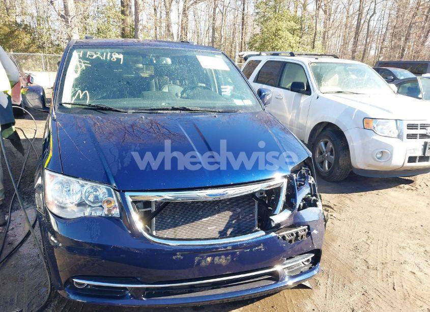 Photo 12 of 2015 Chrysler Town & COUNTRY TOURING (VIN 2C4RC1BG0FR665283)