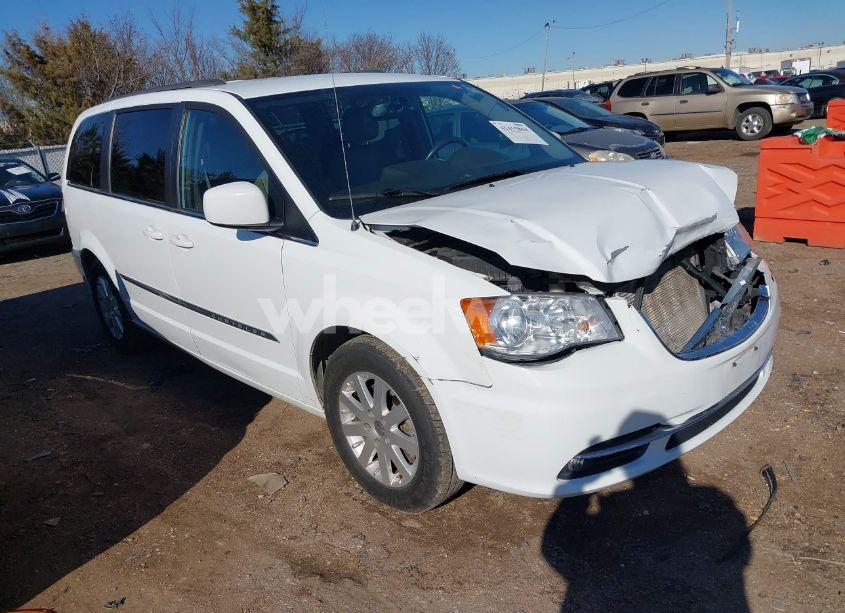2015 Chrysler Town & COUNTRY TOURING (VIN 2C4RC1BG0FR715342) main photo