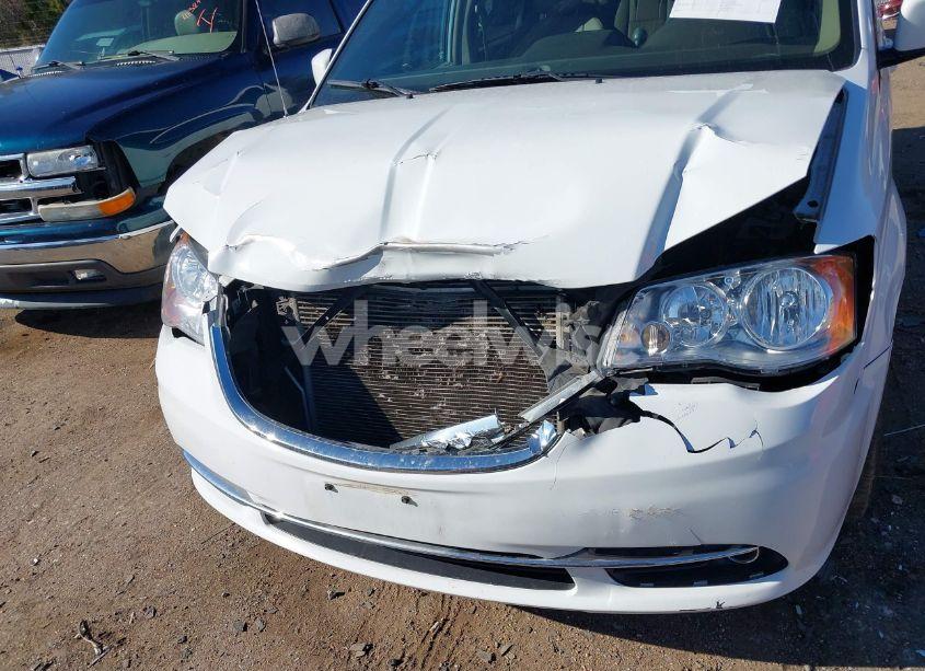 Photo 12 of 2015 Chrysler Town & COUNTRY TOURING (VIN 2C4RC1BG0FR715342)