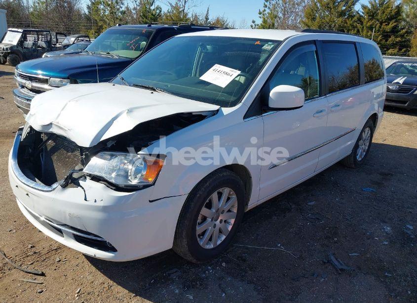 Photo 2 of 2015 Chrysler Town & COUNTRY TOURING (VIN 2C4RC1BG0FR715342)