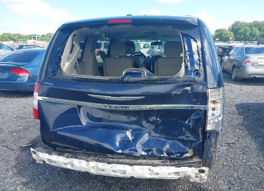 Photo 6 of 2015 Chrysler Town & COUNTRY TOURING (VIN 2C4RC1BG0FR741052)