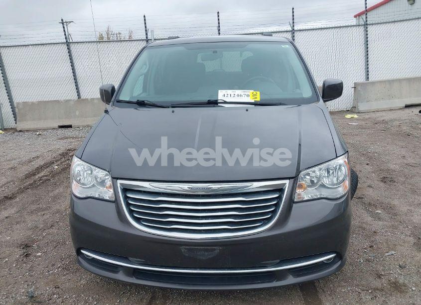 Photo 12 of 2016 Chrysler Town & COUNTRY TOURING (VIN 2C4RC1BG0GR135509)