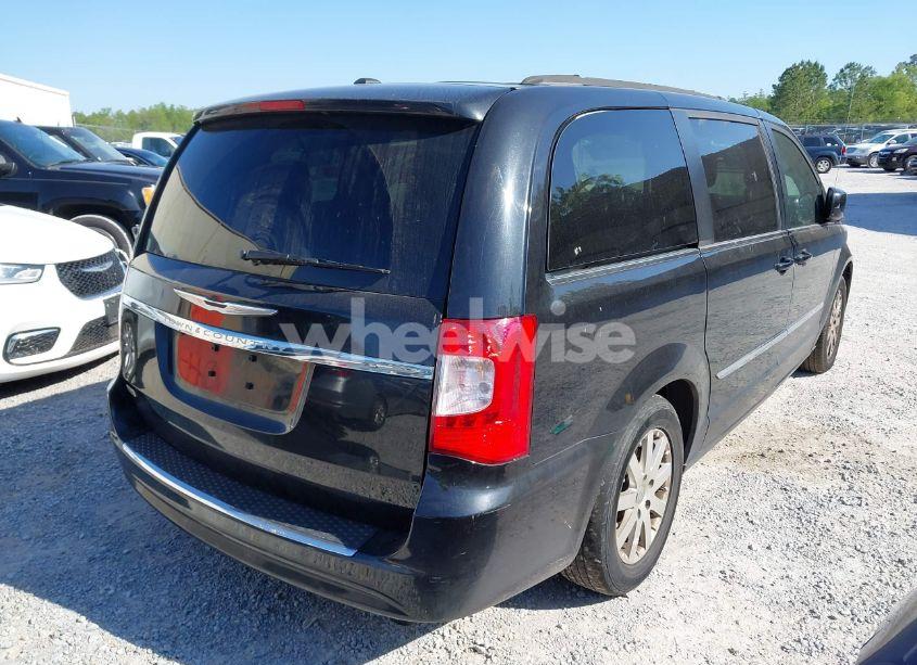 Photo 4 of 2016 Chrysler Town & COUNTRY TOURING (VIN 2C4RC1BG0GR147837)