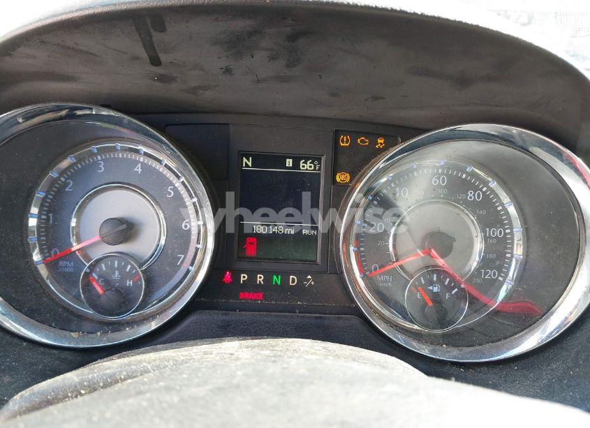 Photo 7 of 2016 Chrysler Town & COUNTRY TOURING (VIN 2C4RC1BG0GR147837)