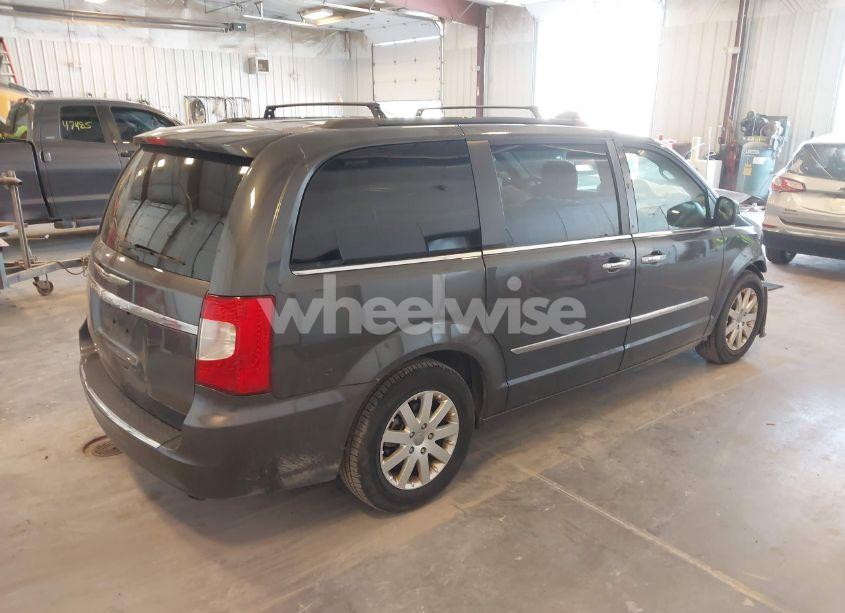 Photo 4 of 2016 Chrysler Town & COUNTRY TOURING (VIN 2C4RC1BG0GR150057)