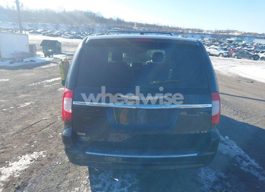 Photo 15 of 2016 Chrysler Town & COUNTRY TOURING (VIN 2C4RC1BG0GR165786)