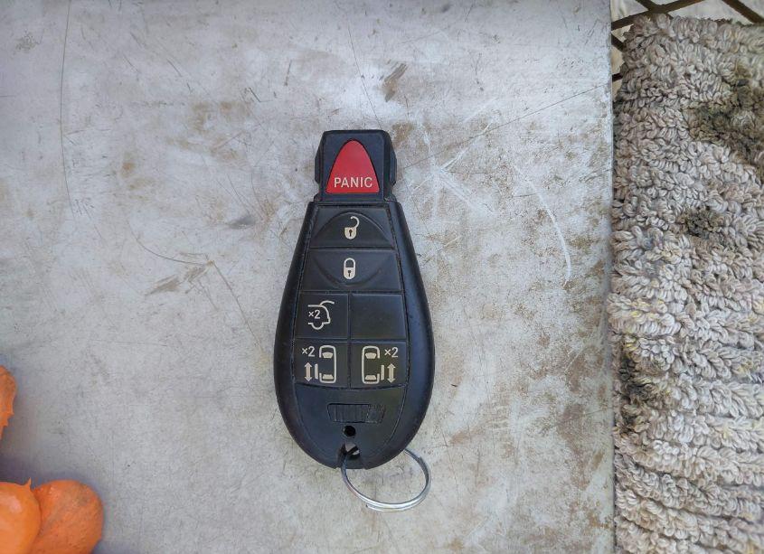 Photo 11 of 2016 Chrysler Town & COUNTRY TOURING (VIN 2C4RC1BG0GR186668)