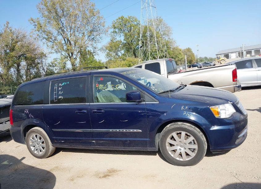 Photo 13 of 2016 Chrysler Town & COUNTRY TOURING (VIN 2C4RC1BG0GR186668)