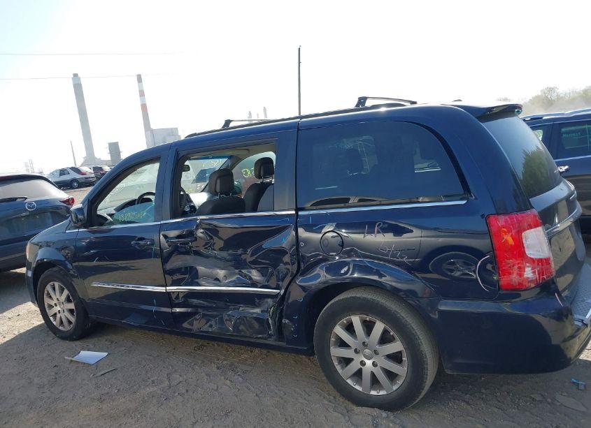 Photo 14 of 2016 Chrysler Town & COUNTRY TOURING (VIN 2C4RC1BG0GR186668)