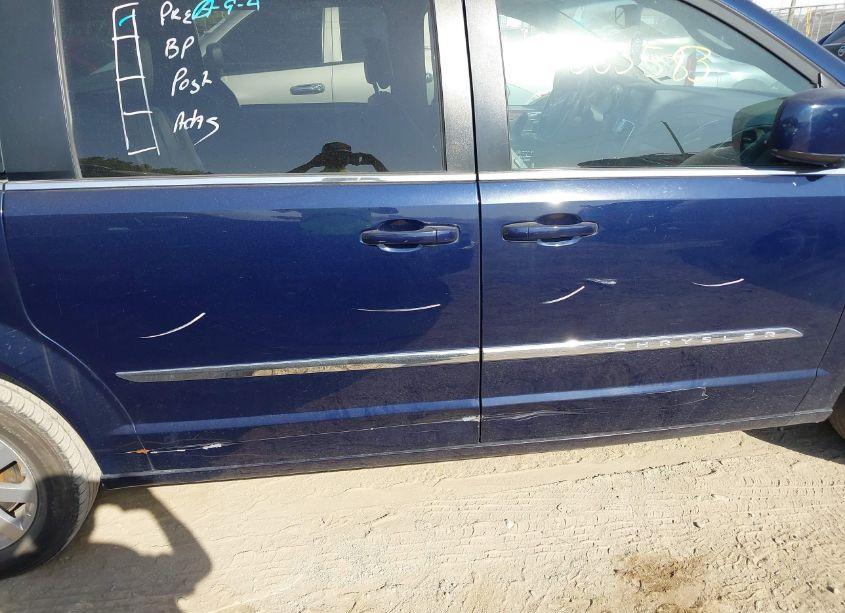 Photo 17 of 2016 Chrysler Town & COUNTRY TOURING (VIN 2C4RC1BG0GR186668)