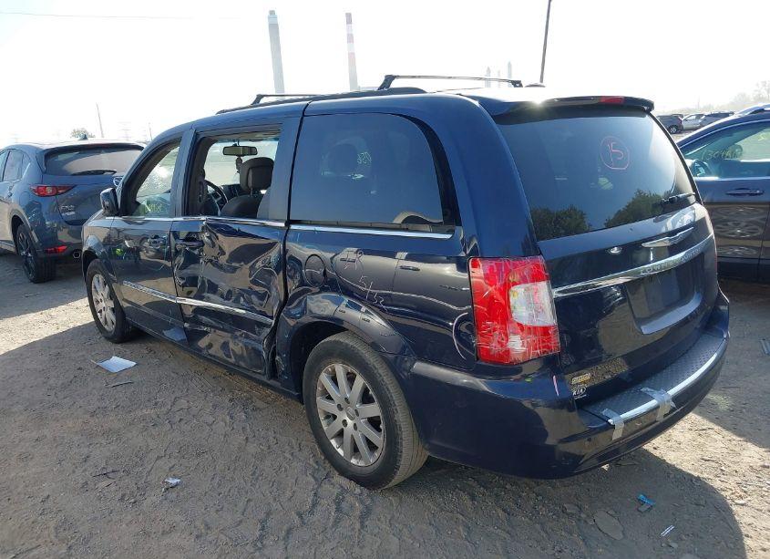 Photo 3 of 2016 Chrysler Town & COUNTRY TOURING (VIN 2C4RC1BG0GR186668)