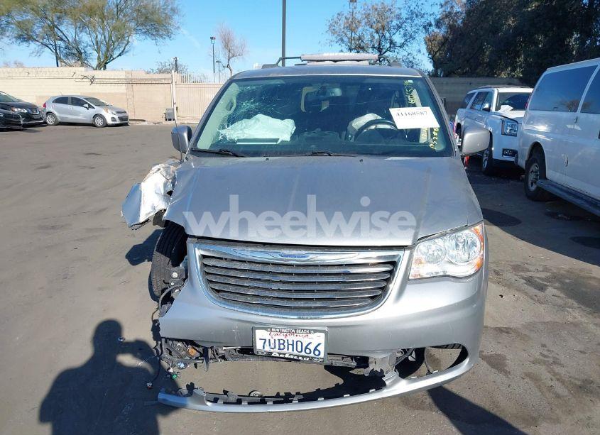 Photo 12 of 2016 Chrysler Town & COUNTRY TOURING (VIN 2C4RC1BG0GR188971)