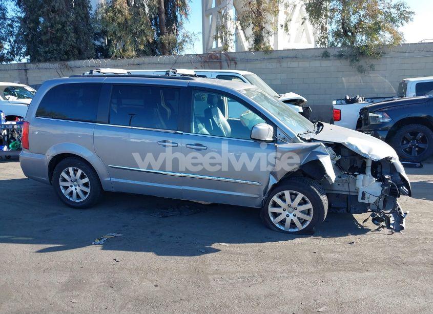 Photo 13 of 2016 Chrysler Town & COUNTRY TOURING (VIN 2C4RC1BG0GR188971)