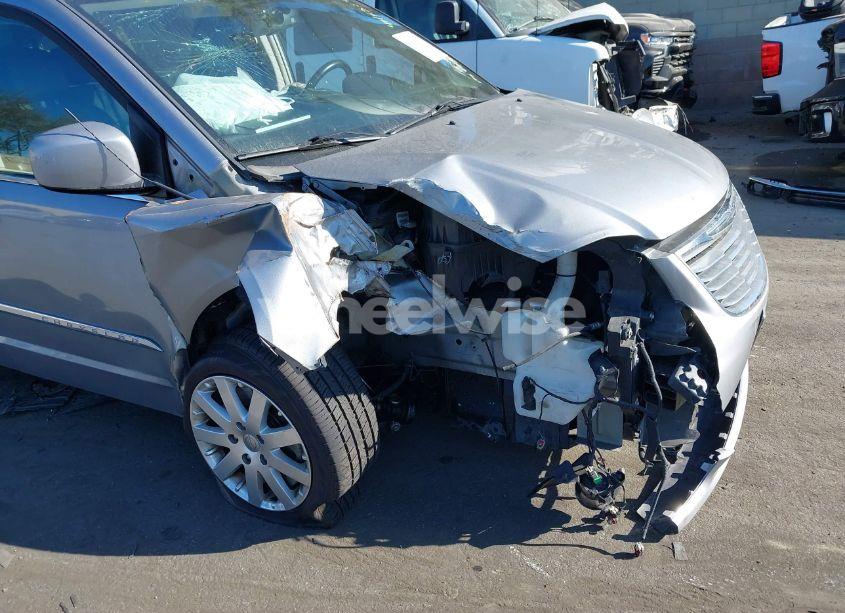 Photo 6 of 2016 Chrysler Town & COUNTRY TOURING (VIN 2C4RC1BG0GR188971)