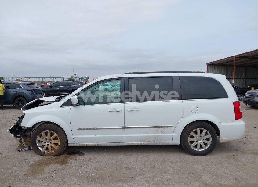 Photo 14 of 2016 Chrysler Town & COUNTRY TOURING (VIN 2C4RC1BG0GR206109)