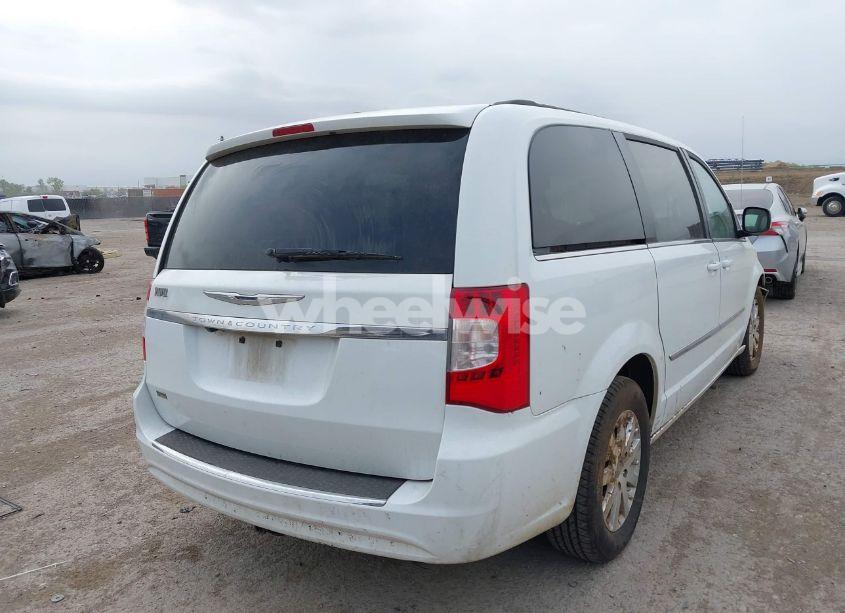 Photo 4 of 2016 Chrysler Town & COUNTRY TOURING (VIN 2C4RC1BG0GR206109)