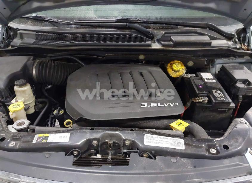 Photo 10 of 2016 Chrysler Town & COUNTRY TOURING (VIN 2C4RC1BG0GR238168)