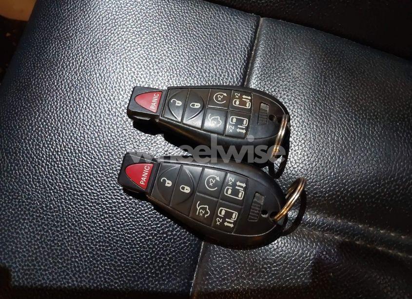 Photo 11 of 2016 Chrysler Town & COUNTRY TOURING (VIN 2C4RC1BG0GR261188)