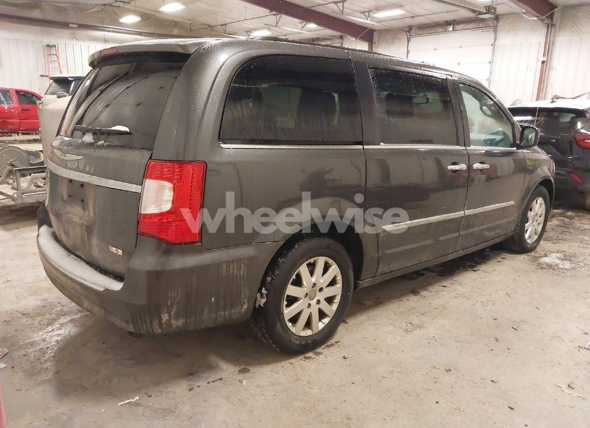 Photo 4 of 2016 Chrysler Town & COUNTRY TOURING (VIN 2C4RC1BG0GR261188)