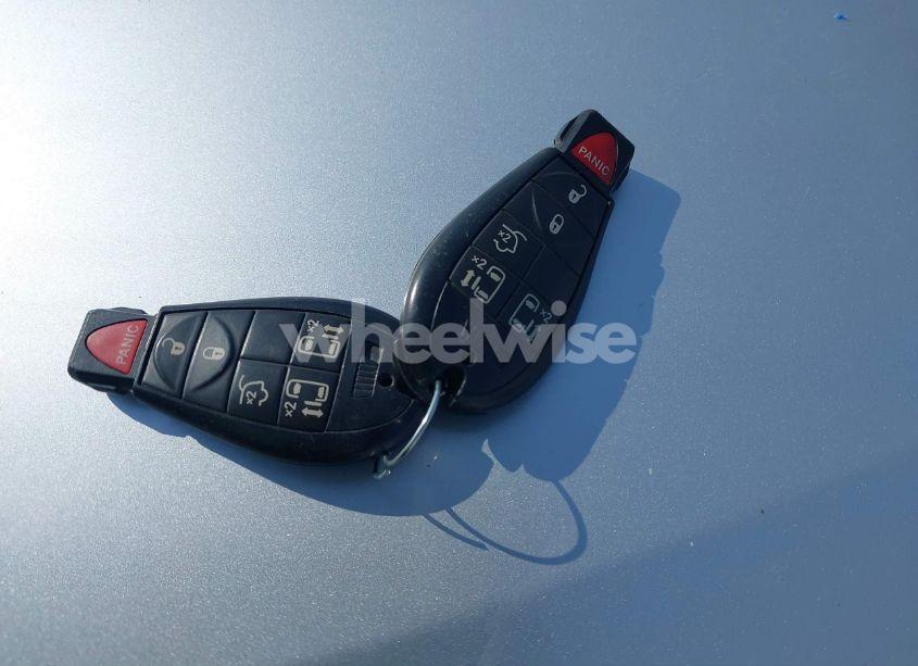 Photo 11 of 2016 Chrysler Town & COUNTRY TOURING (VIN 2C4RC1BG0GR267542)