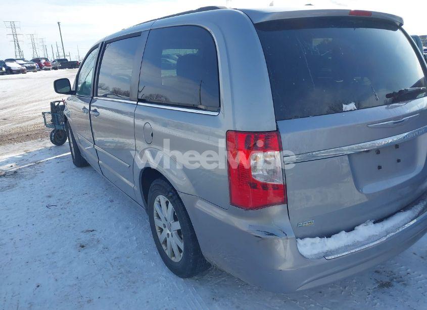 Photo 6 of 2016 Chrysler Town & COUNTRY TOURING (VIN 2C4RC1BG0GR267542)