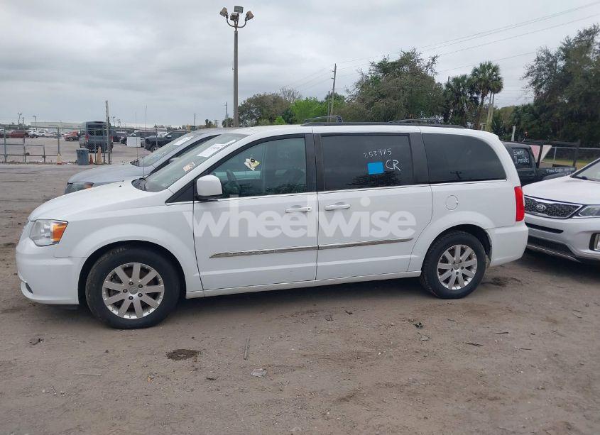 Photo 14 of 2016 Chrysler Town & COUNTRY TOURING (VIN 2C4RC1BG0GR289010)