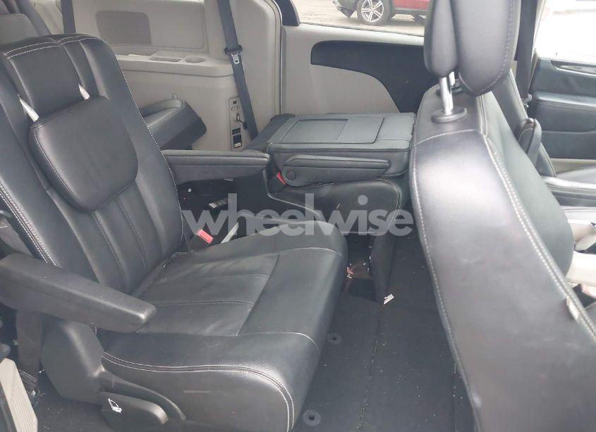 Photo 8 of 2016 Chrysler Town & COUNTRY TOURING (VIN 2C4RC1BG0GR289010)