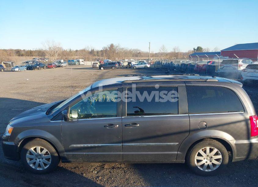 Photo 14 of 2016 Chrysler Town & COUNTRY TOURING (VIN 2C4RC1BG0GR291064)