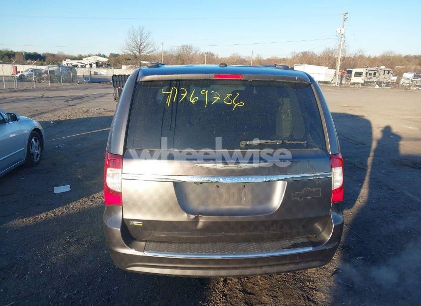 Photo 16 of 2016 Chrysler Town & COUNTRY TOURING (VIN 2C4RC1BG0GR291064)