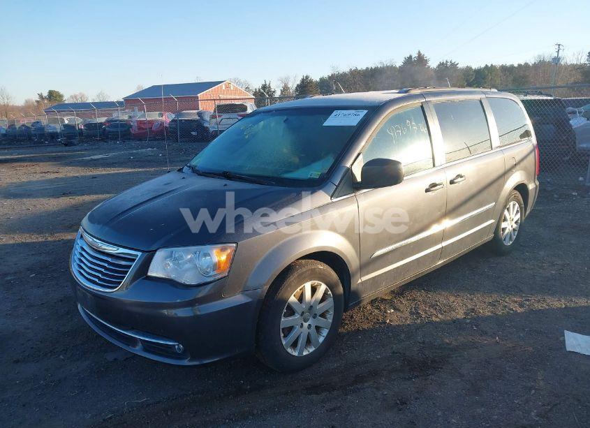 Photo 2 of 2016 Chrysler Town & COUNTRY TOURING (VIN 2C4RC1BG0GR291064)
