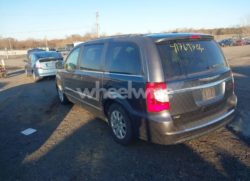 Photo 3 of 2016 Chrysler Town & COUNTRY TOURING (VIN 2C4RC1BG0GR291064)