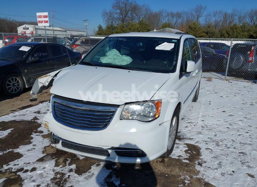 Photo 2 of 2016 Chrysler Town & COUNTRY TOURING (VIN 2C4RC1BG0GR293946)