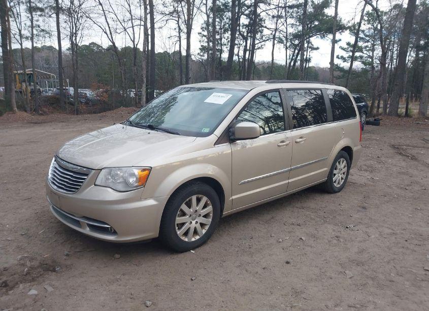 Photo 2 of 2016 Chrysler Town & COUNTRY TOURING (VIN 2C4RC1BG0GR301771)