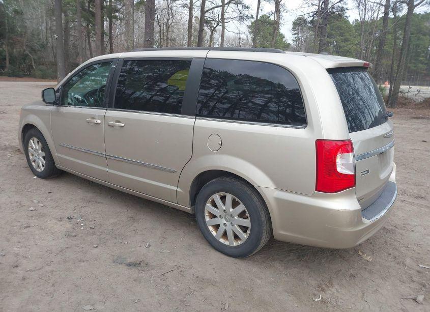 Photo 3 of 2016 Chrysler Town & COUNTRY TOURING (VIN 2C4RC1BG0GR301771)