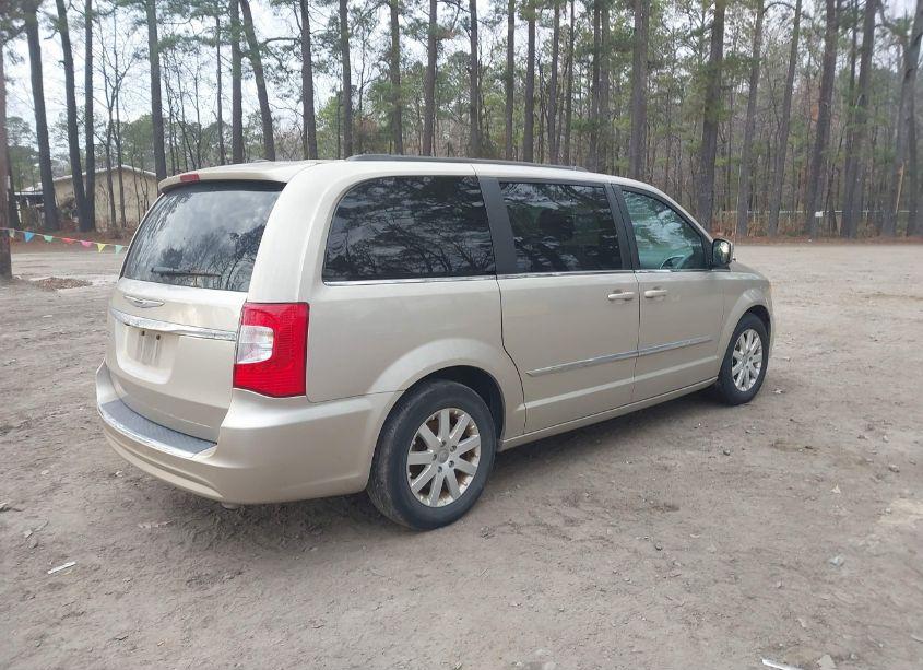 Photo 4 of 2016 Chrysler Town & COUNTRY TOURING (VIN 2C4RC1BG0GR301771)