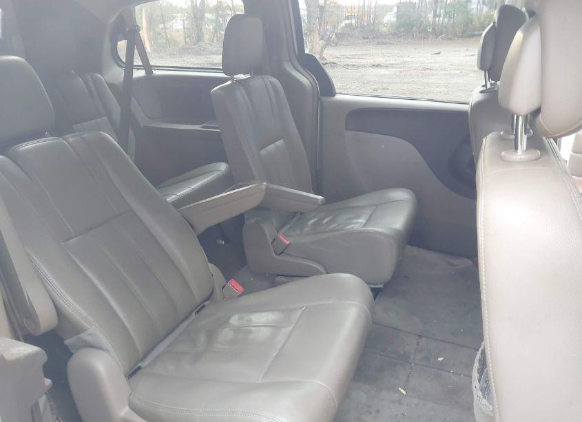 Photo 8 of 2016 Chrysler Town & COUNTRY TOURING (VIN 2C4RC1BG0GR301771)