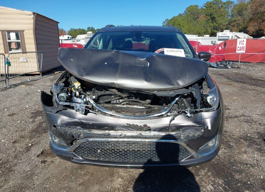 Photo 12 of 2017 Chrysler Pacifica TOURING-L (VIN 2C4RC1BG0HR523907)