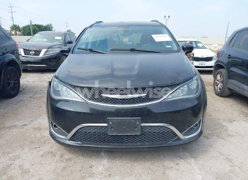 Photo 12 of 2017 Chrysler Pacifica TOURING-L (VIN 2C4RC1BG0HR704490)