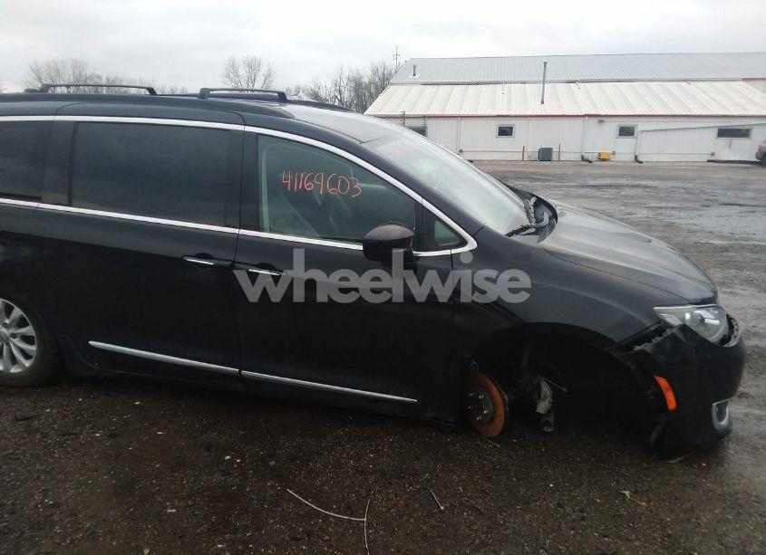 Photo 14 of 2017 Chrysler Pacifica TOURING-L (VIN 2C4RC1BG0HR821731)