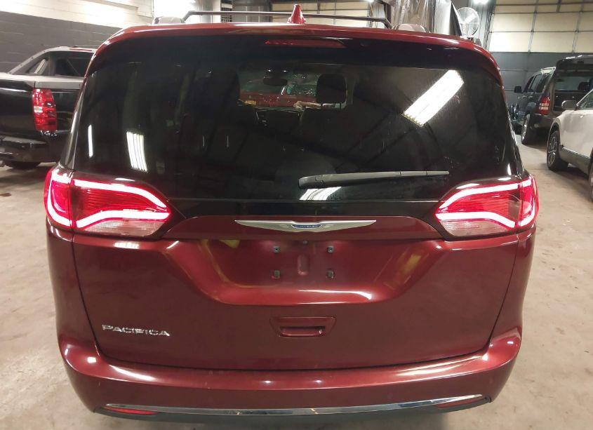 Photo 16 of 2018 Chrysler Pacifica TOURING L (VIN 2C4RC1BG0JR294781)