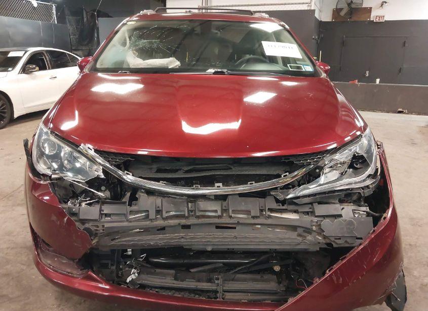 Photo 6 of 2018 Chrysler Pacifica TOURING L (VIN 2C4RC1BG0JR294781)